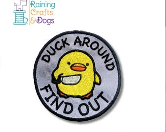 Parche de pato divertido con cuchillo: insignia bordada sin costura