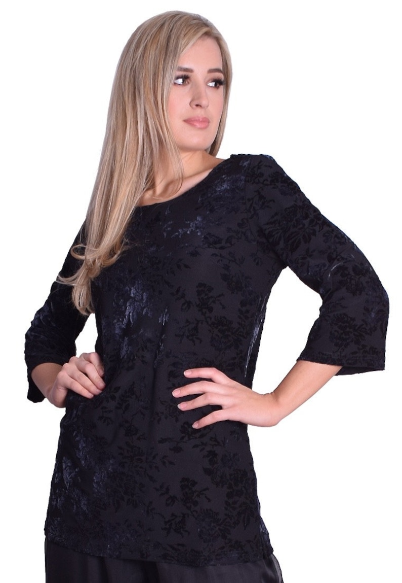 Elegant Black Tunic With Floral Velvet Pattern Stretchy 34 Sleeve For Theatre Concert Or Funeral