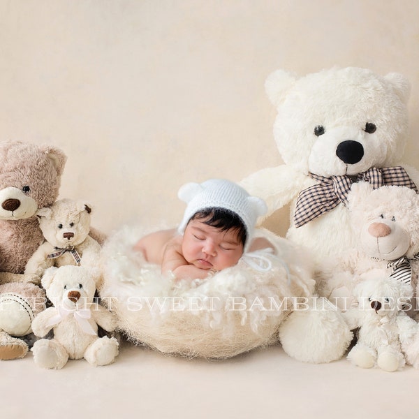 Newborn Digital Backdrop - Cream Teddy Bears