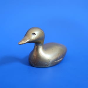 BRASS DUCK Figurine - Vintage Small Paperweight Miniature Decoy - Mid Century Modern Gold Patina Tabletop Shelf Desk Accent Home Decor Gift