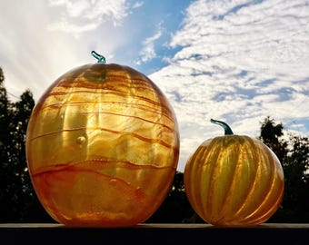 GLASS PUMPKINS - Vintage Hand Blown 90s Halloween Jack O Lantern Suncatcher Pair - Autumn Fall Design Art Home Accent Centerpiece Decor