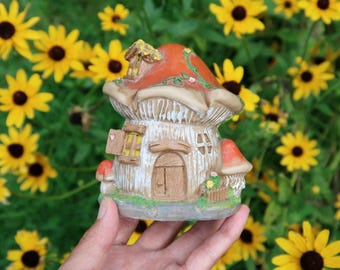 MUSHROOM Fairy House - Vintage Figurine Small Toadstool Retro BOHO Psychedelic Rustic Farmhouse Floral Accent Outdoor Garden Home Decor 90s