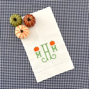 Monogramowane lniane ręczniki do rąk z dynią, Halloween, jesienna ściereczka kuchenna, serwetka do toalety, prezent na parapetówkę, prezent zaręczynowy, wózek barowy
