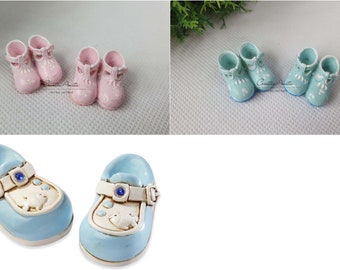 Süße Babyschuhe in Hellblau, Rosa und Nostalgie - Streudeko, Tischdekoration