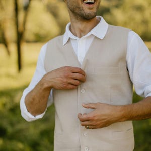 Gilet in lino fatto a mano per uomo – Realizzato su misura / Gilet rustico da uomo per sposo e testimoni immagine 14