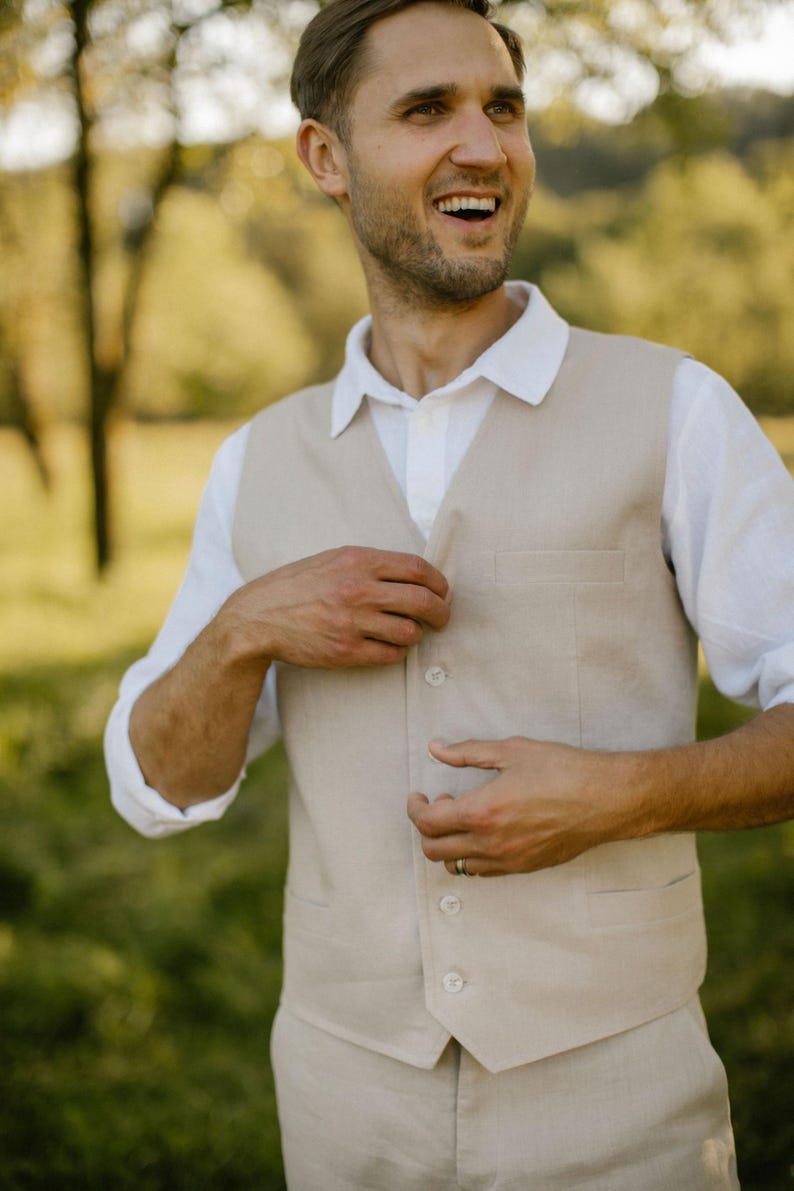 Gilet in lino fatto a mano per uomo – Realizzato su misura / Gilet rustico da uomo per sposo e testimoni immagine 14
