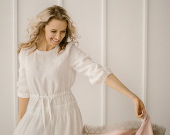 Robe de mariée en lin décontractée et minimaliste, robe de mariée longueur thé, robe de mariée simple, tenue de mariage en lin, robe de mariée nature.