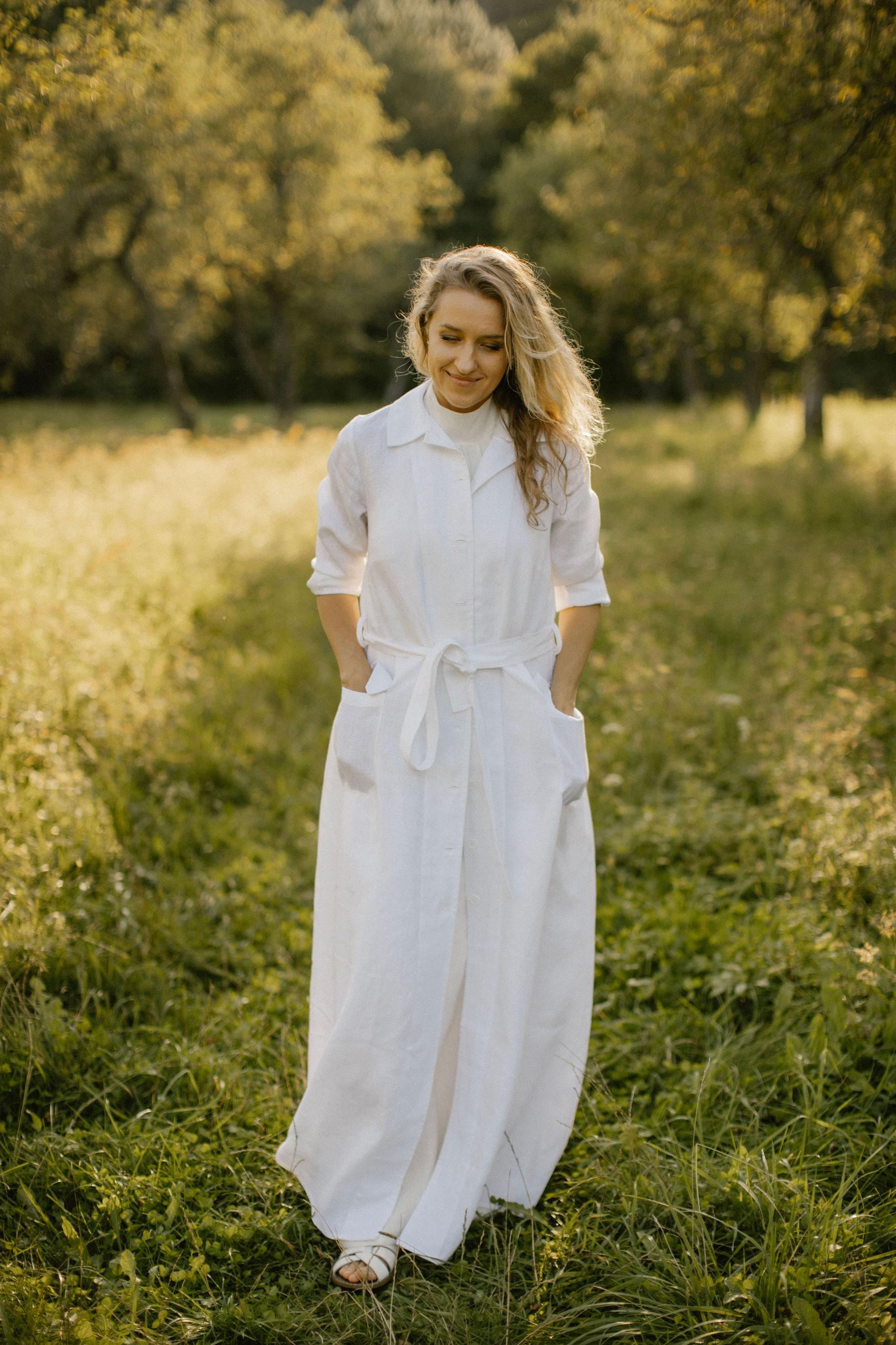 Long Sleeve Linen Wedding Dress / Bridal Coat - Rustic Modest Outfit Long Sleeve Linen Wedding Dress / Bridal Coat - Rustic Modest Outfit