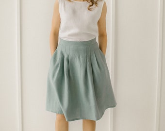 Green Linen Pleated Skirt, Elegant Flowy Skirt, Versatile Midi Skirt, High Waisted Skirt, A-Line Skirt, Bridesmaid Skirt, Summer Skirt.