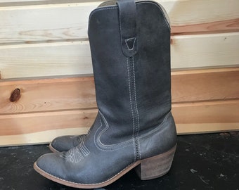 Vintage 90s Grey Cowgirl Boots