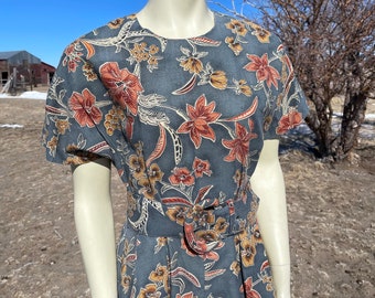 Vintage 80s Grey and Orange Floral Belted Short Sleeve Dress