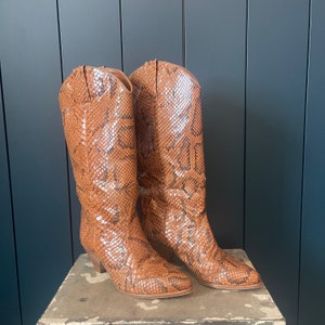 Vintage jaren '80 koperbruine faux slangenleer westerse laarzen maat 6B