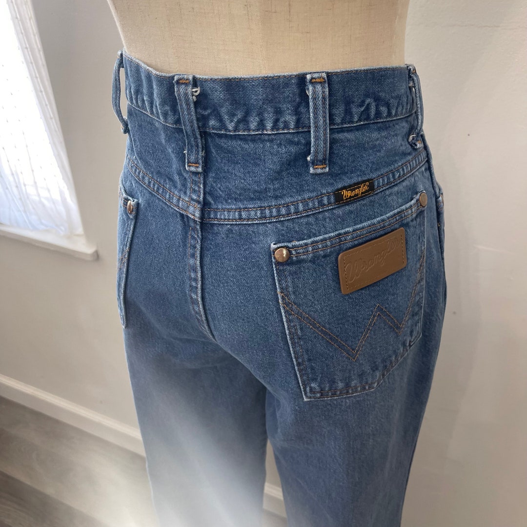 Vintage Wrangler Dark Blue High Waist Unisex Western Jeans 32x29 - Main Image