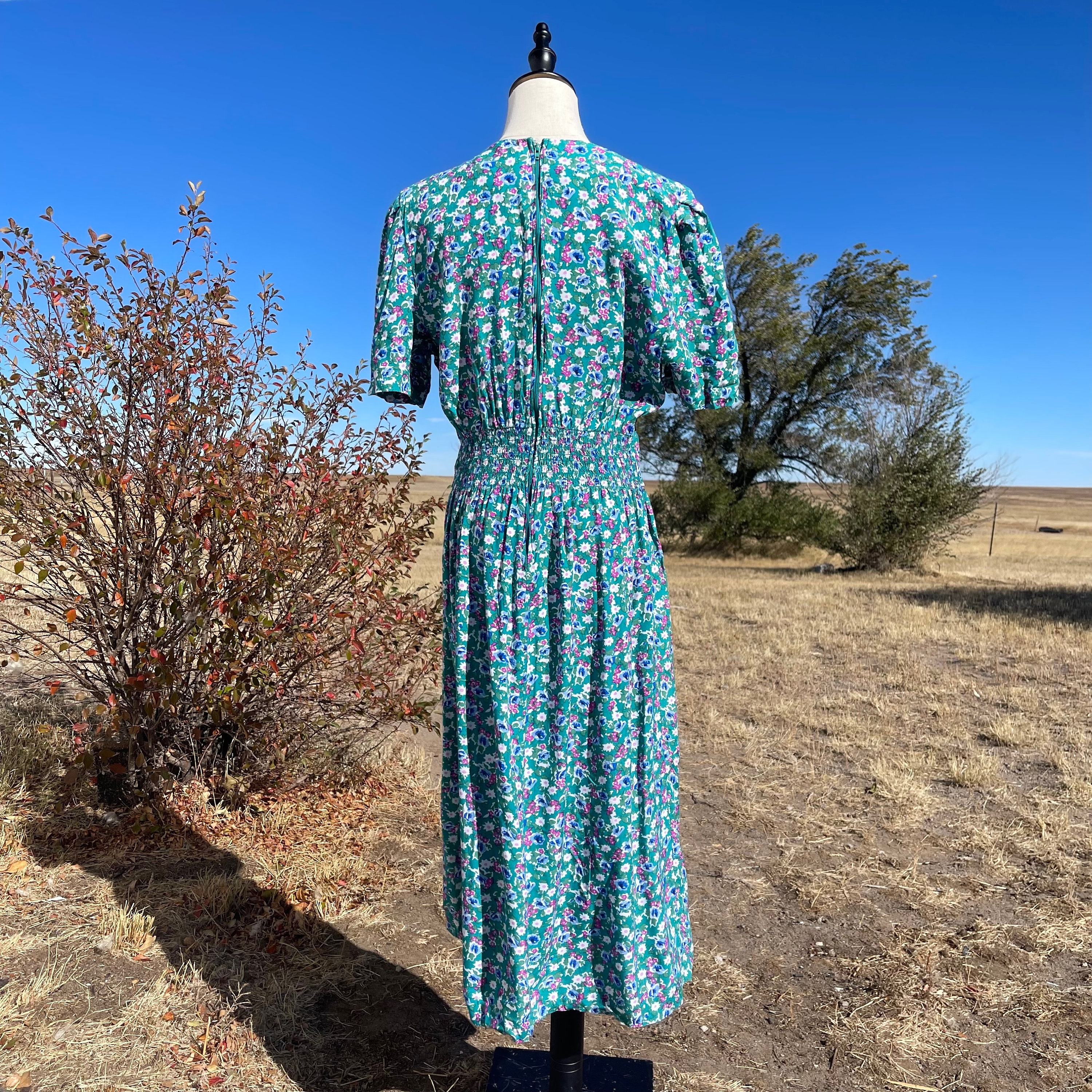 トリートユアセルフFloral vintage like dress Zapaka Women Floral Wedding Guest Dress White Blue Corset