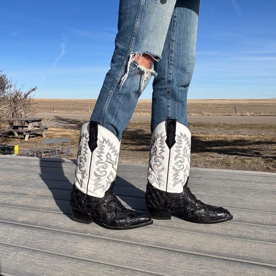 Vintage Black & White Flame Stitch Pirarucu Fish Skin Boots  display picture 3