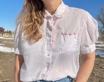 Vintage 70s Pale Pink Lace Trim Round Collar Short Sleeve Blouse