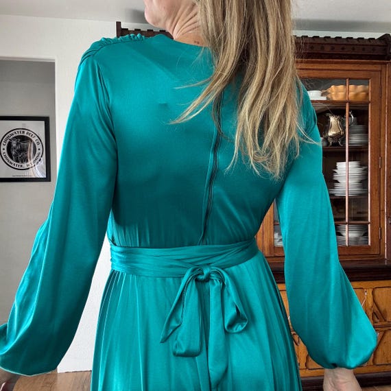 knee length dresses for ladies A Line Jewel Neckline Long Sleeves Mother of The Bride Dress with Pockets Cocktail Dress Custom Size / Red main image 1
