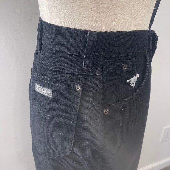 Vintage Wrangler Black Corduroy 5 Pocket Jeans Si… - image 1