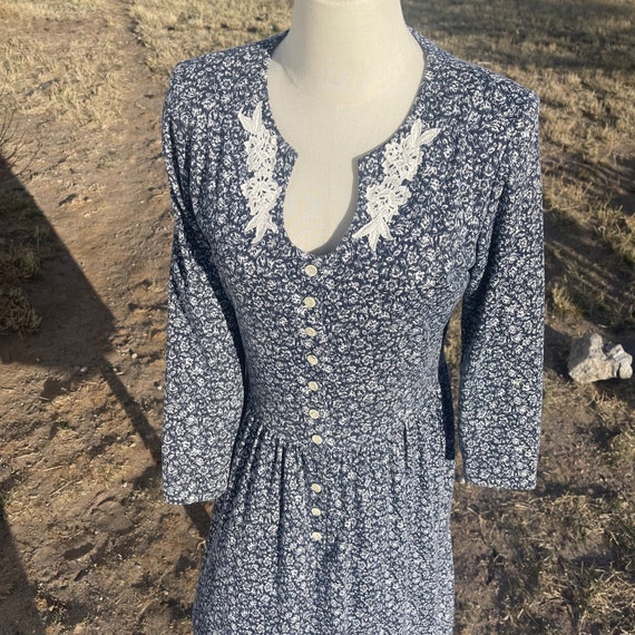 Vintage 90s Navy & White Floral Long Sleeve Dress - image 3