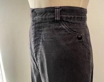 Czarne jeansy z wysokim stanem i kieszeniami na zatrzaski w stylu lat 90., odkryte, w stylu western, rozmiar 30 X 35,5