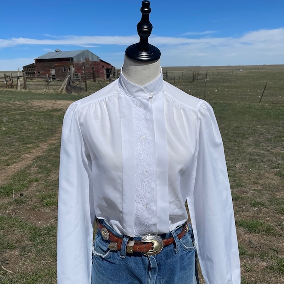 Vintage 70s White Lace Front Blouse - image 1