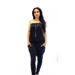 Tuta nera, tipo bustier