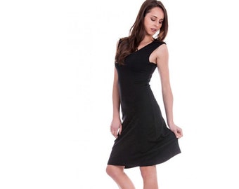 Black dress / knee length dress / bodycon dress / jersey dress / plus size dress / tank top dress / fitted dress / fitted black dress