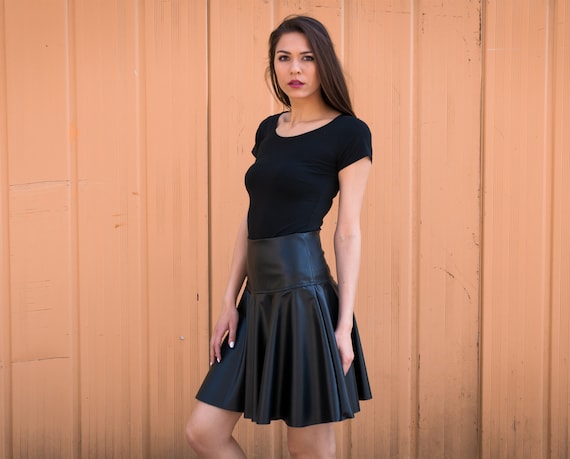 Women PVC High Waist Slim Leather Pleated Glossy Short Skirt Flared A Line Skater  Skirts Clubwear Dance Solid Ladies Mini Skirt