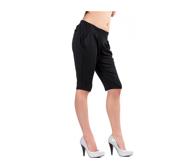 Women Trousers image 3