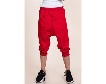 Red drop crotch pants with 7/8 legs