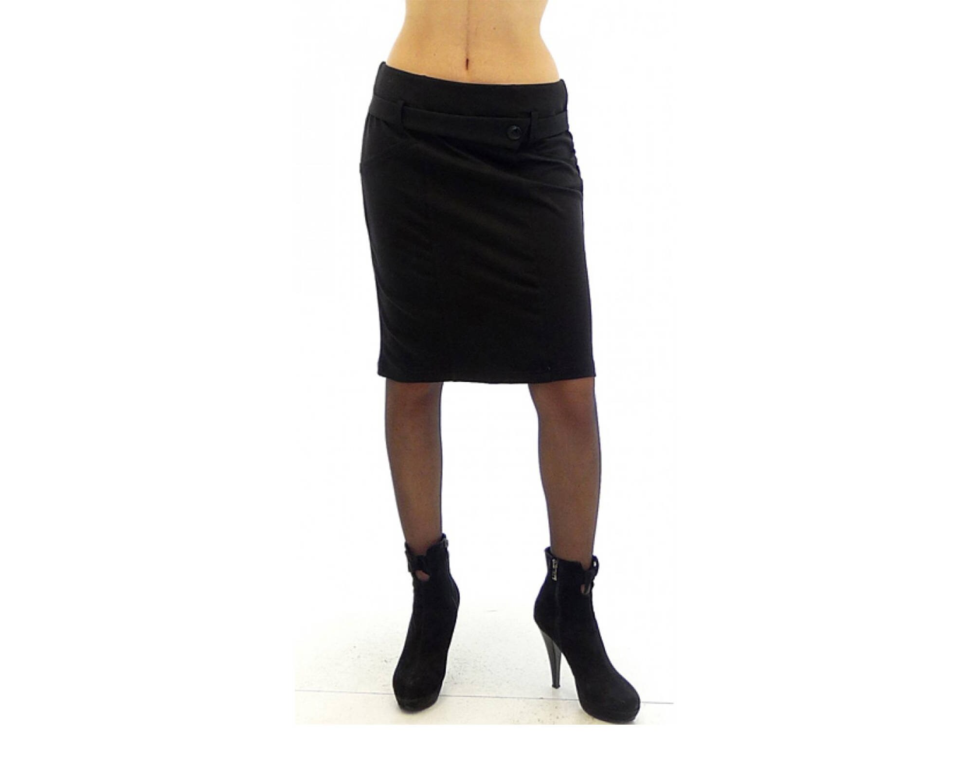 black fitted maxi skirt