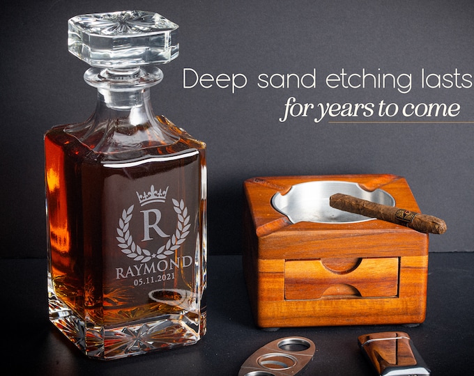 Personalized Whiskey Decanter in Gift Box, Groomsmen Gifts for Men, Deep Sand Etching Custom Whiskey Decanter, Whiskey Gift, Wedding Gift