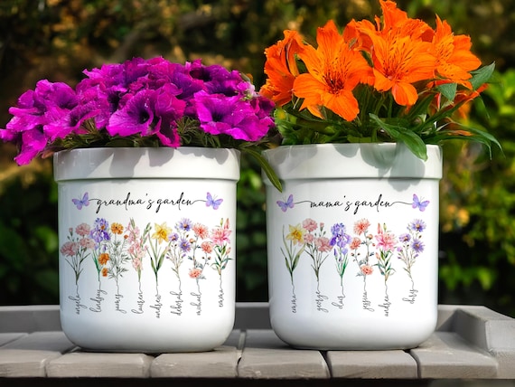 Mothers Day Gift for Mom, Personalized Flower Pot Grandmas Garden Gift for Grandma, Birth Flower Mom Gifts from Daughter, Mothers Day Gifts