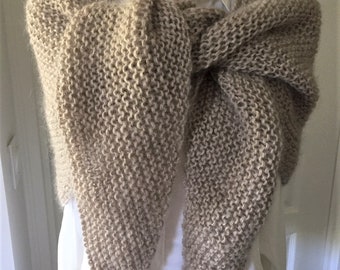 Châle beige en alpaga, mohair et soie