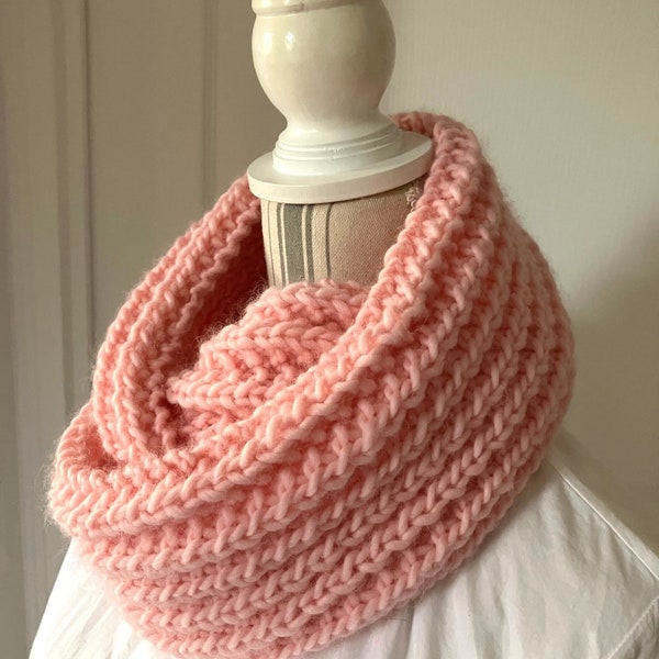 Echarpe snood rose en laine