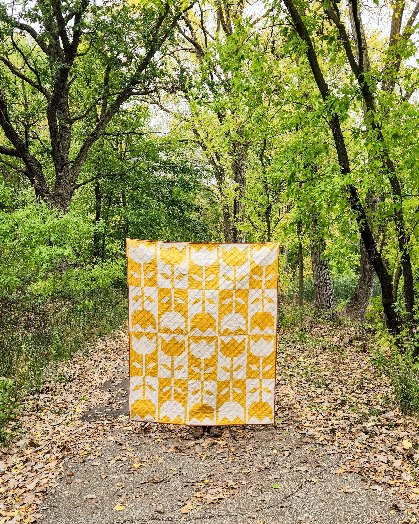 Flower Block Quilt Pattern - PDF Downloadable Quilt Pattern/Intermediate Quilt Pattern/Flower Design Quilt