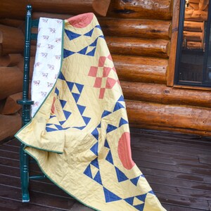 Handmade Patchwork Quilt/ Modern Quilt/ Patchwork Blanket image 2