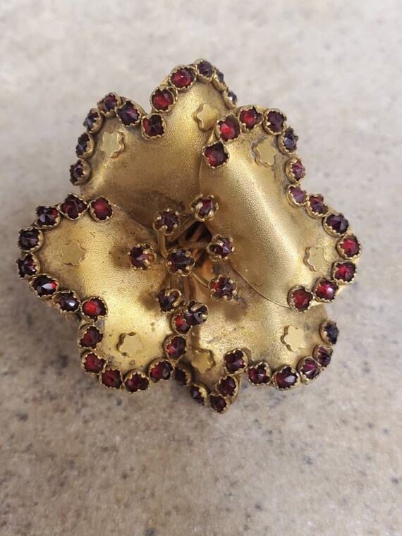 Antique Victorian Flower Brooch Pin Gold Tone Gol… - image 4