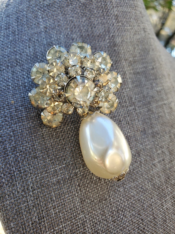 Vintage Clear  Rhinestone & Faux pearl Teardrop D… - image 1