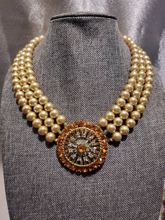 Vintage triple strand faux glass pearl choker/bib… - image 2