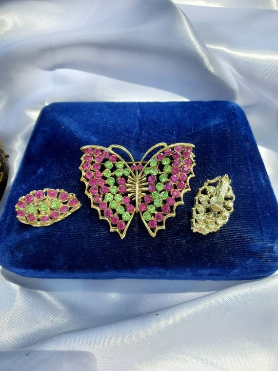 Vintage Green and Pink Butterfly Brooch and clip … - image 2