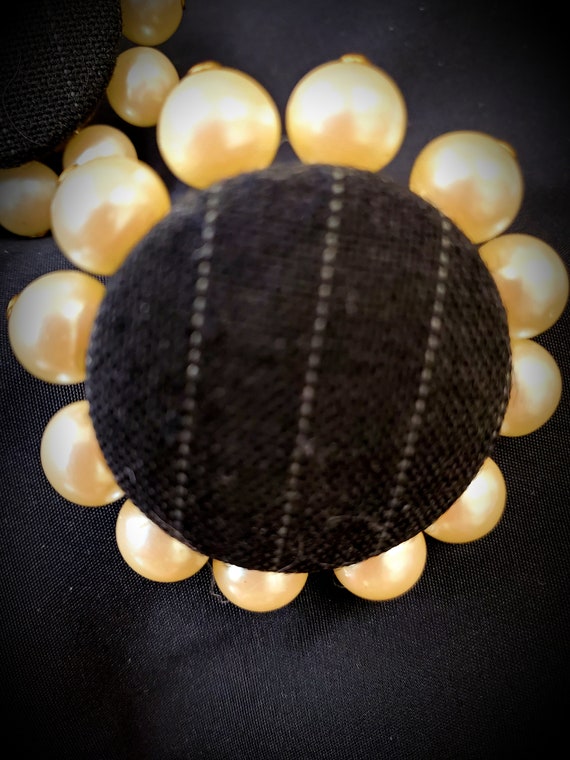 Vintage large Button Faux pearl and black clip on… - image 3