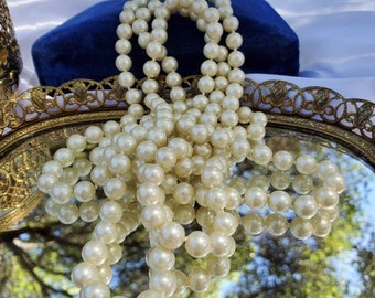 Vintage Faux Pearl Necklace