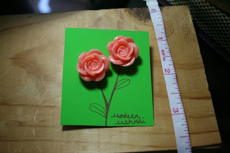 Pink Ceramic Flower Stud Earrings