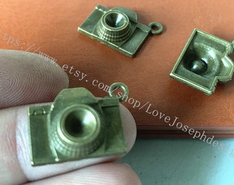 50 Pieces /Lot Antique Bronze Plated 15mmx18mm Diamond Camera charms