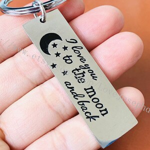 Te amo a la luna y a la espalda llavero de regalo de palabras, llavero de letras