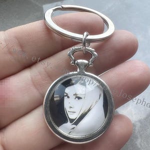Audrey Hepburn keychain, Audrey Hepburn gifts key ring