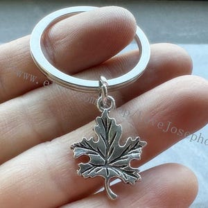 Maple leaf keychain,Maple leaf gifts key ring