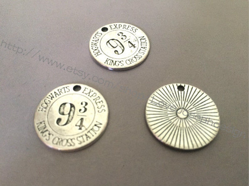 wholesale 100 Pieces /Lot Antique Silver Plated 20mmx20mm word circle charms image 1