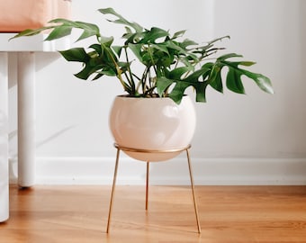 Nude Pink and Brass Metal Floor Planter / Metal Plant Pot / Brass Planter Stand / Gold and Pink